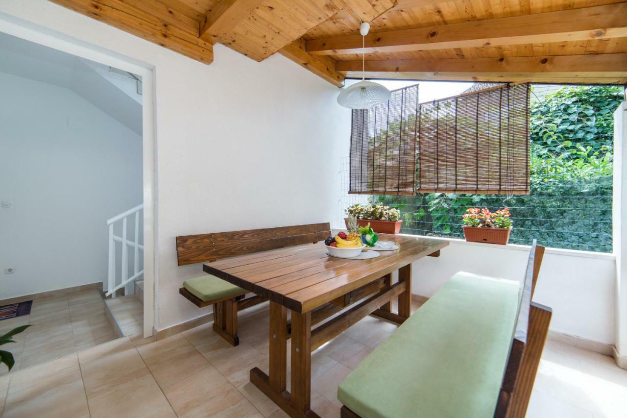 Studio Apartment Finta Rogotin Buitenkant foto