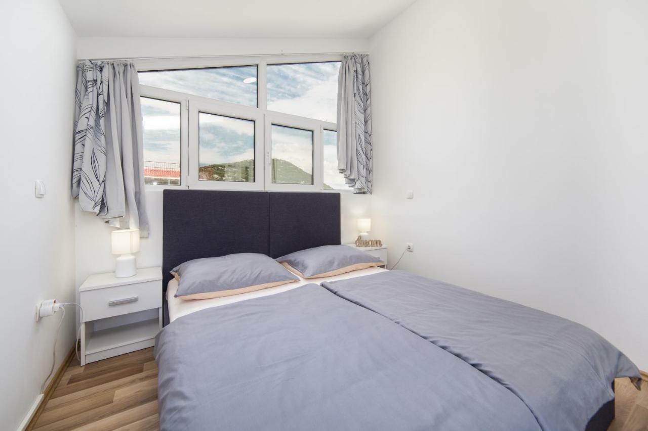 Studio Apartment Finta Rogotin Buitenkant foto